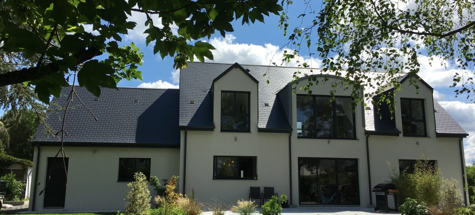 Maison tradi-moderne 160 m² à Saint-Genouph 