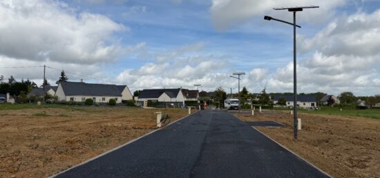 Terrain à bâtir à Beaumont-la-Ronce, Centre-Val de Loire